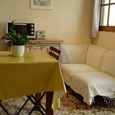 Appartement Terrasse fleurie à Pézenas Extérieur photo